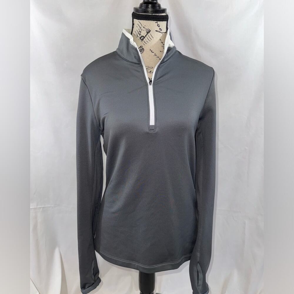 NWOT: Nike Attractive Gray & White 1/4 Zip Athletic Pull-over